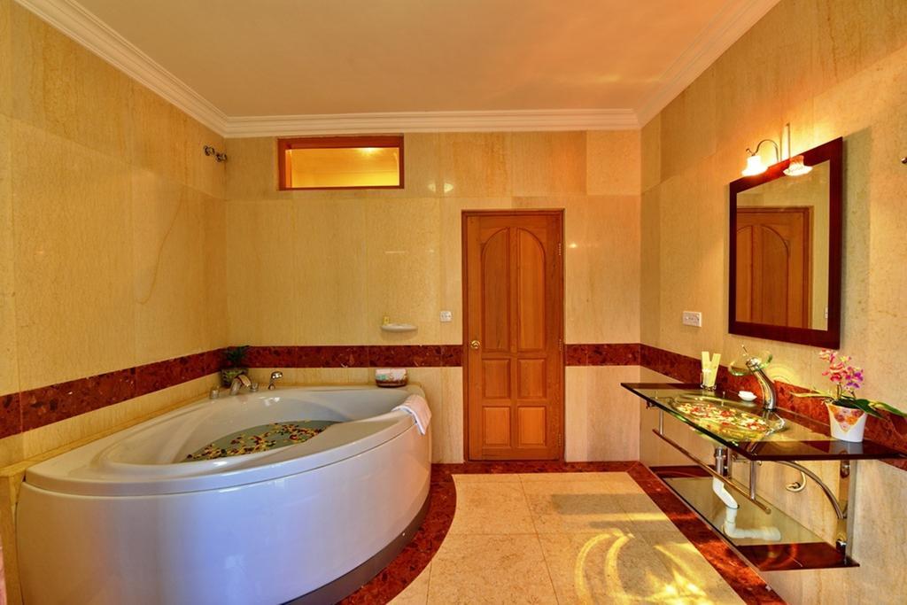 Win Unity Hotel Pyin Oo Lwin Habitación foto